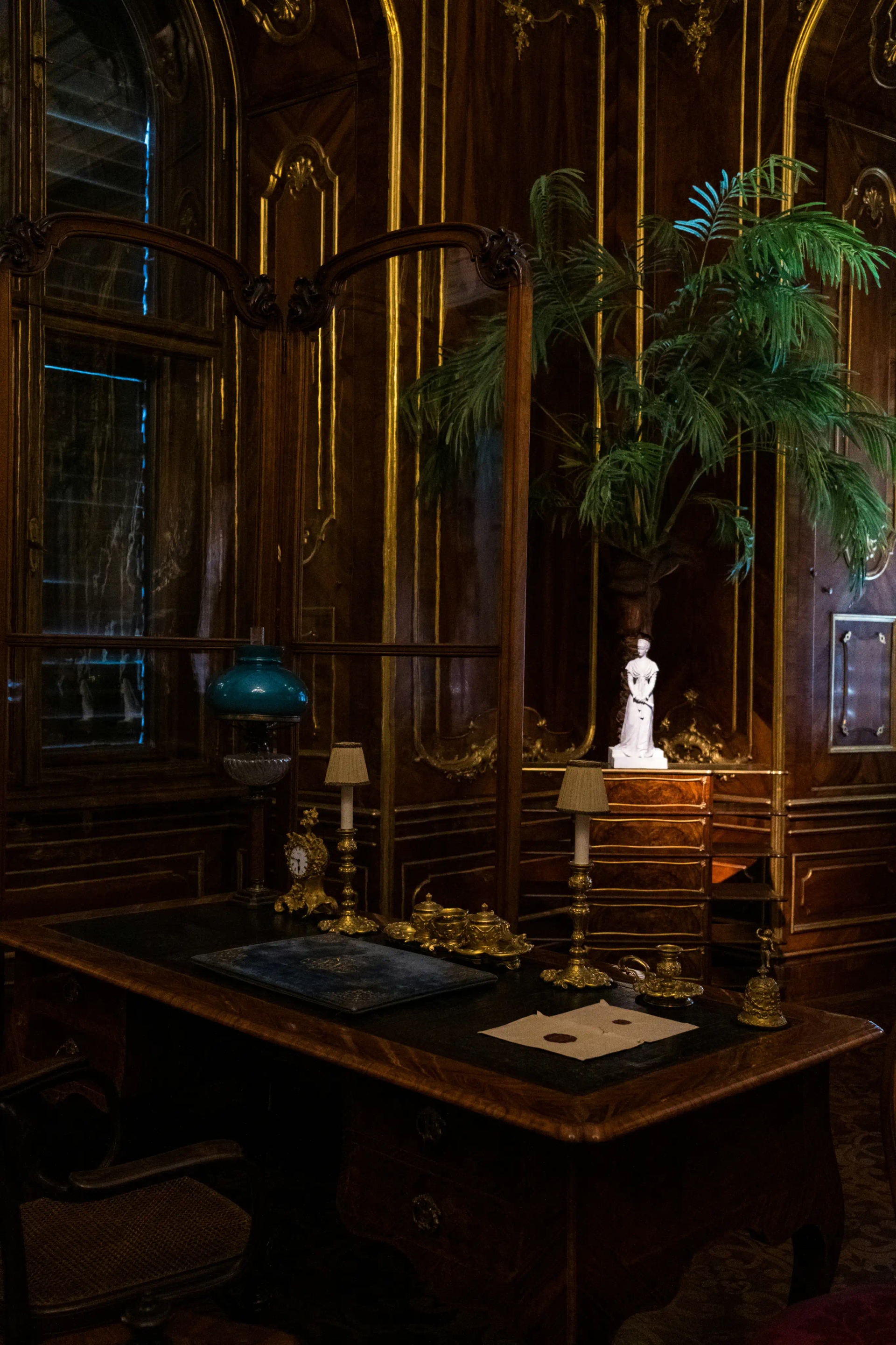 ROYAL OFFICES